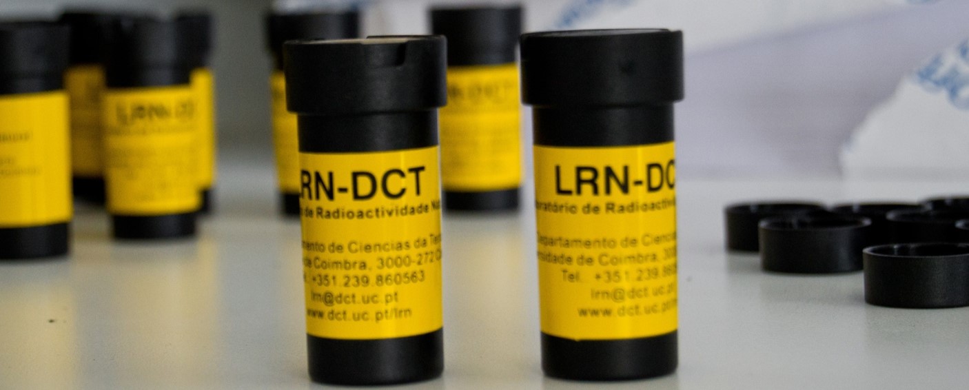 Alunos do 10.º ano exploram o Laboratório de Radioatividade Natural da UC