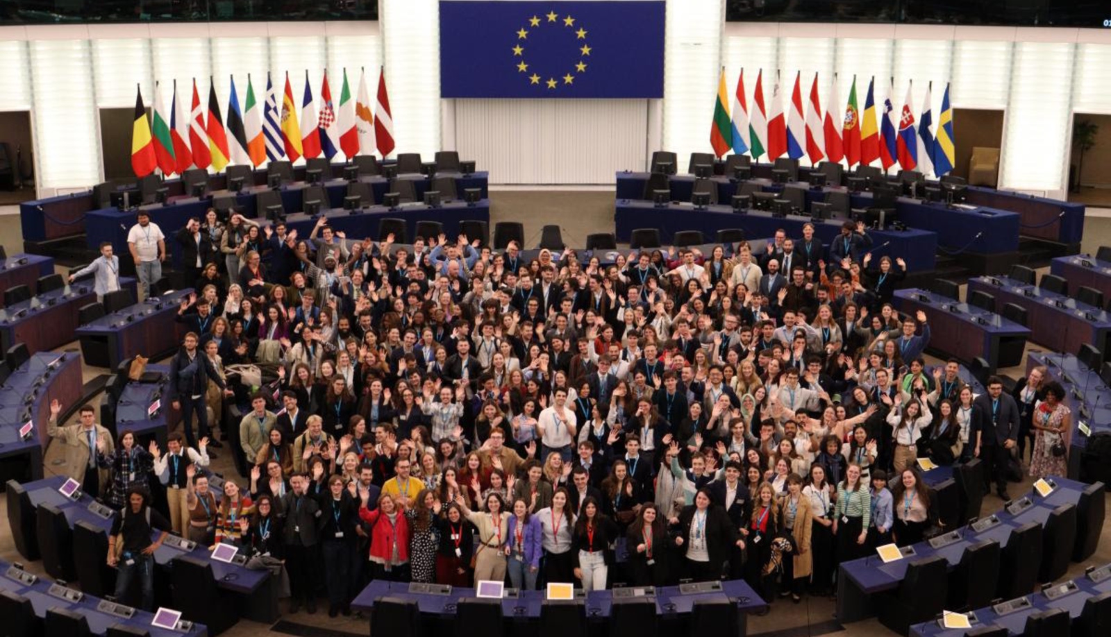 Alunos da Quinta das Flores brilham no European Student Council em Estrasburgo